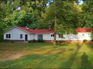 6518 Kerns Rd, Falls Church, VA