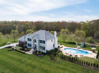 4 Vail Ln, Freehold, NJ 07728