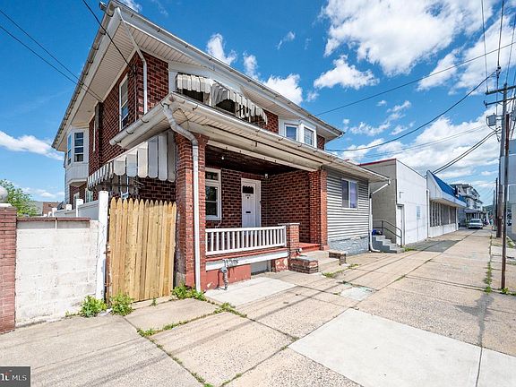 3rd image of 645 Lancaster Ave