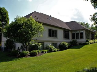 2319 Crestridge Dr, Dayton, OH 45414