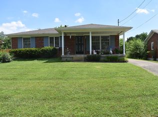 6822 Creston Dr, Louisville, KY 40258