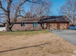 1221 Monterey Way, Lawrence, KS 66049