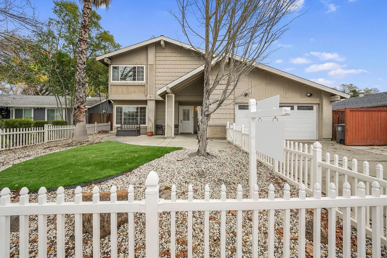 7020 Sunburst Way photo 1