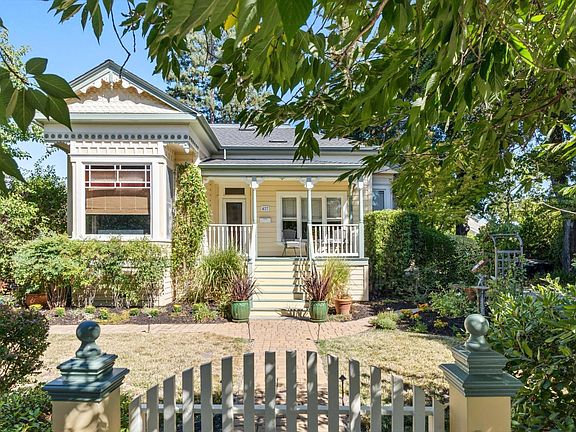 2nd image of 427 Matheson Street
