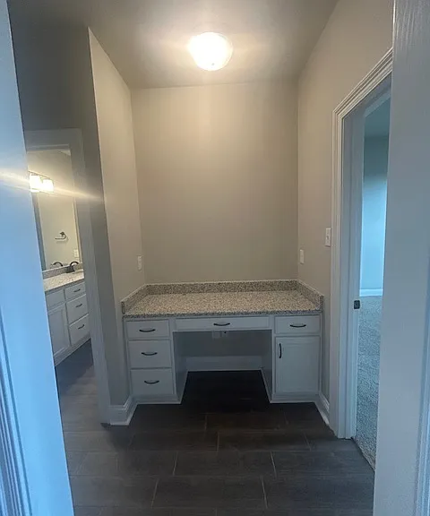 901 Hackberry Dr — Photo 23