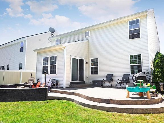 2nd image of 31 Scooter Ln