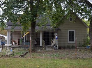 1305 Grove St, Paris, TN 38242