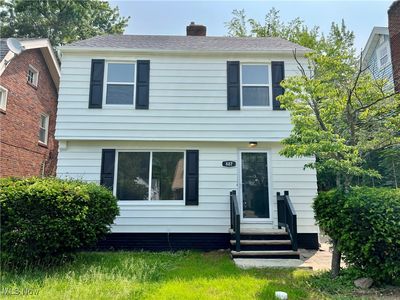 887 Yellowstone Rd, Cleveland Heights, OH, 44121