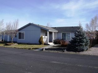 844 NE Shoshone Dr, Redmond, OR 97756