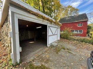 75 Beach St, Westerly, RI 02891