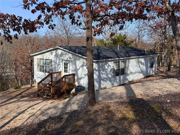 1401 Chimney Point, Sunrise Beach, MO 65079