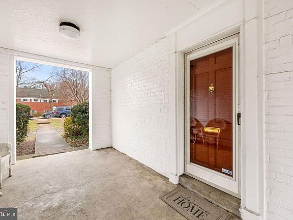 3rd image of 1455 Martha Custis Dr