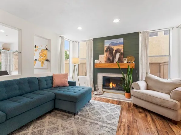 305 Cobblestone Pl, Santee, CA 92071