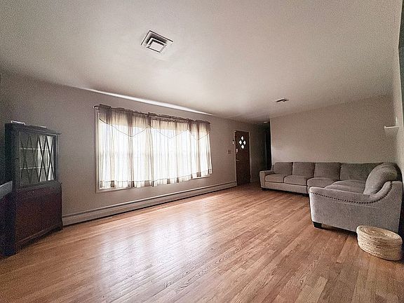 2nd image of 57 Roosevelt Ave
