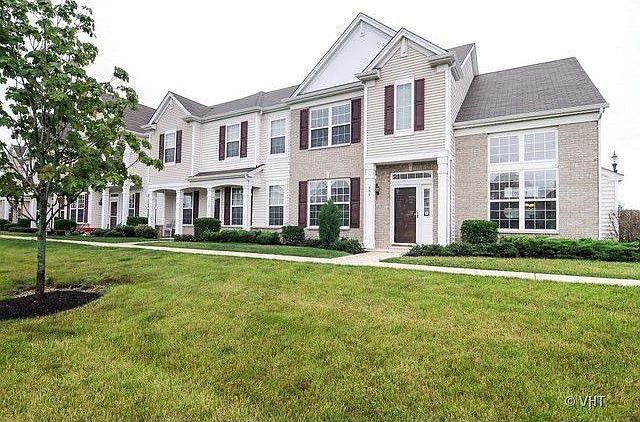 1st image of 535 Topeka Dr #535