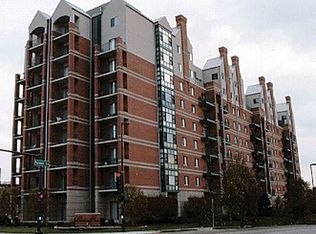 150 E Schiller St APT 205, Elmhurst, IL 60126