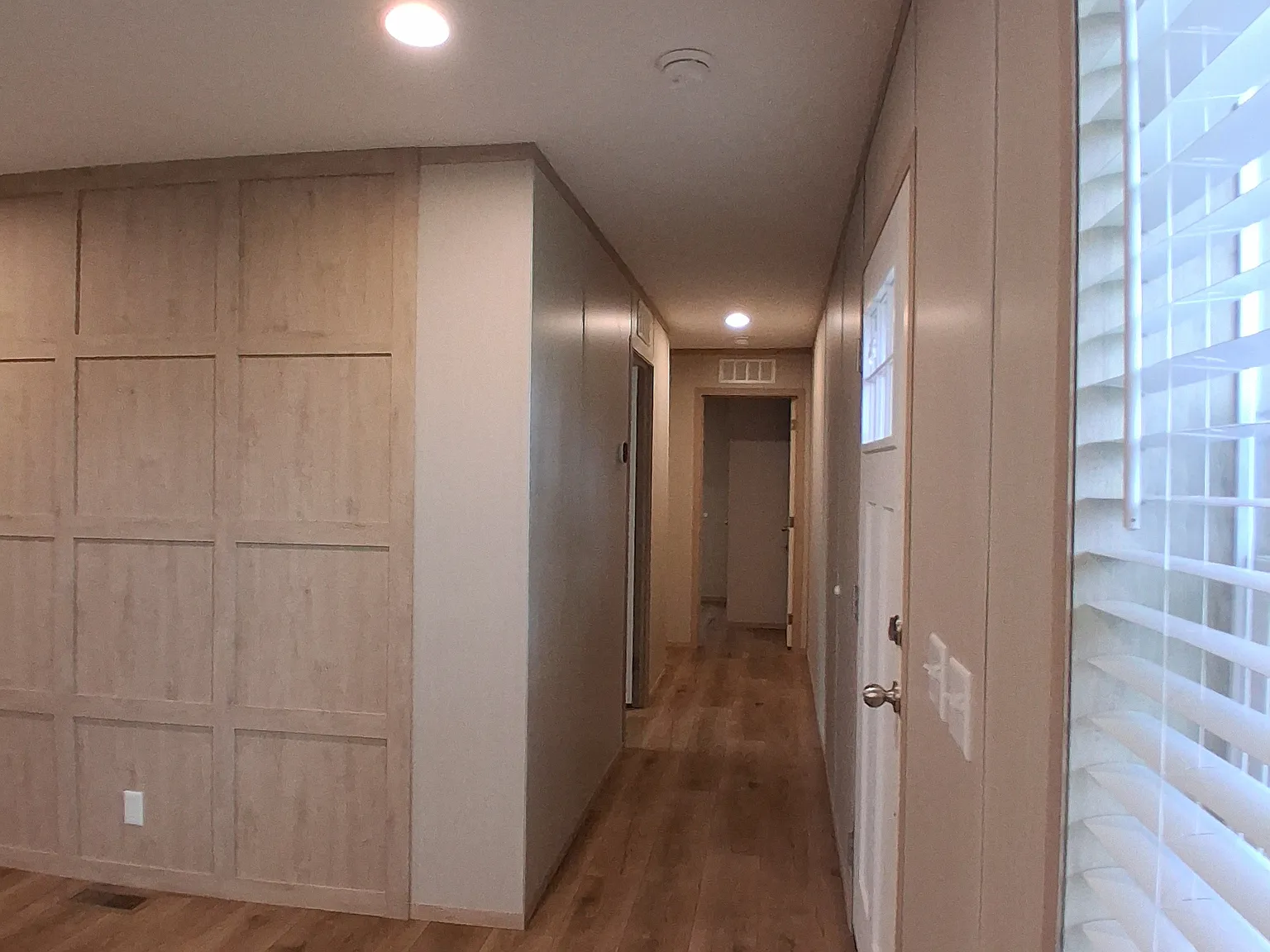 3 bed, 1056 sqft, $1,049 — Photo 4