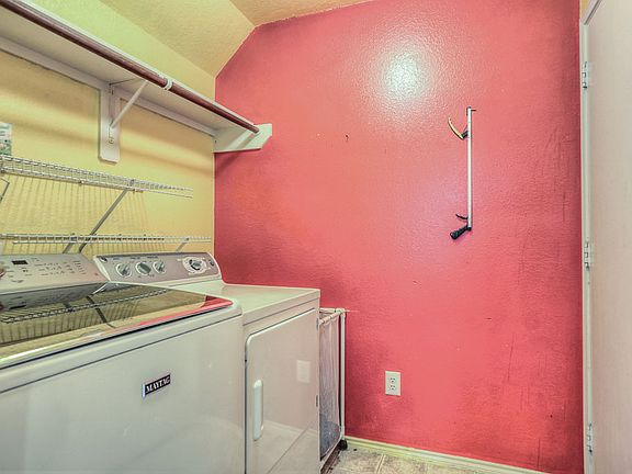 4th image of 9206 Blue Cedar Ln