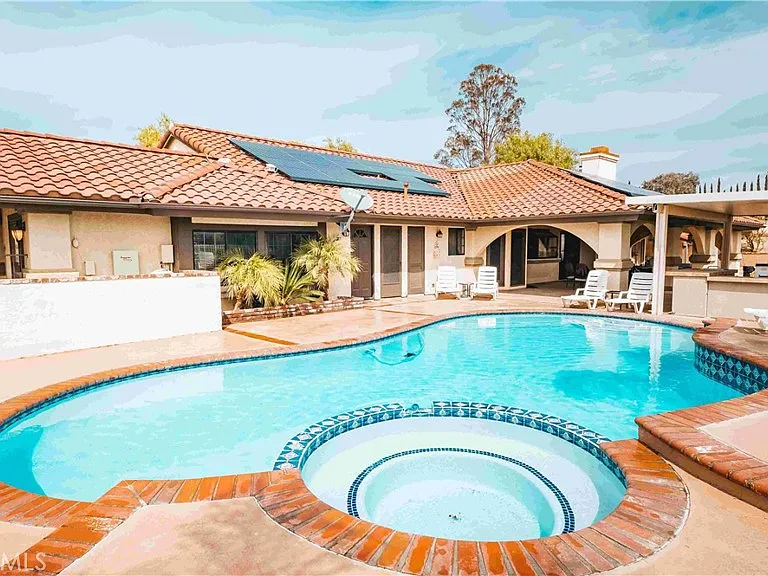 38580 Ganson Pl — Photo 2