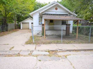 327 N Poplar Ave, Wichita, KS 67214