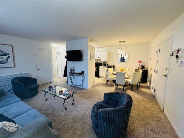 69 Nicholas Rd APT I, Framingham, MA 01701