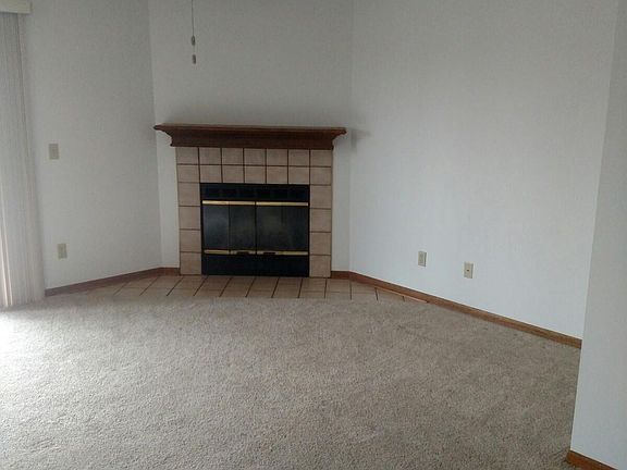 2nd image of 2809 Macineery Dr APT 2204