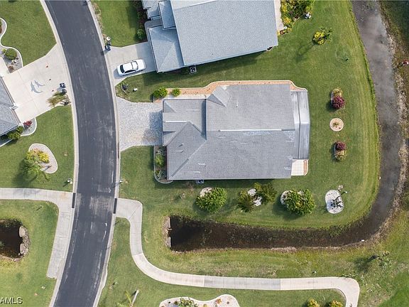 3rd image of 3526 Sabal Springs Blvd