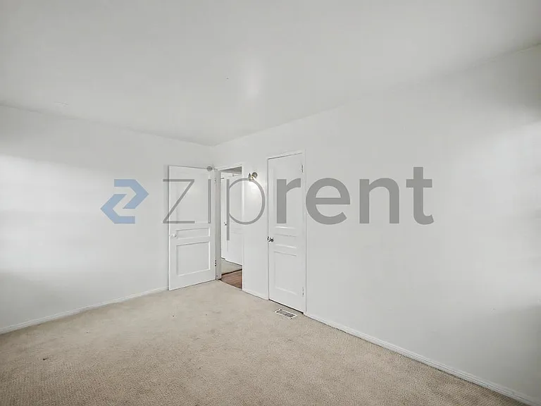 2504 Palm Ave — Photo 16