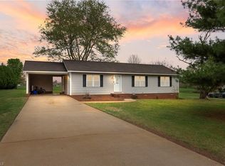 103 Deer Run Ln, Lexington, NC 27292