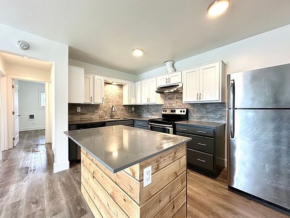 4th image of 13555 SW Jenkins Rd Unit 23