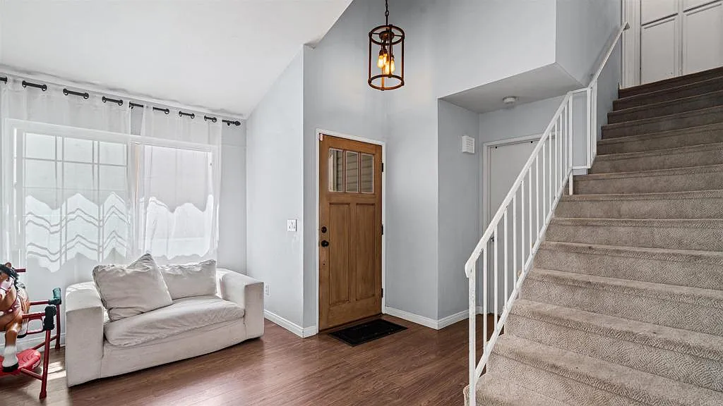 3 bed, 1307 sqft, $3,650 — Photo 4