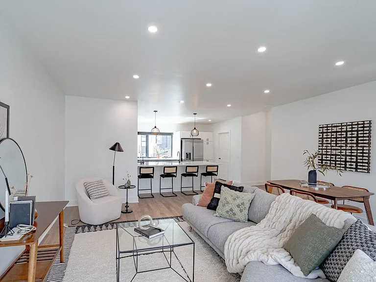 Matilda 235 Townhomes — Photo 6