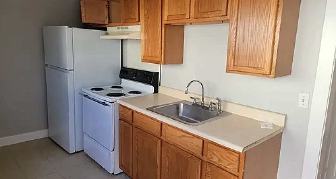 3 bed, $1,500 — Photo 1