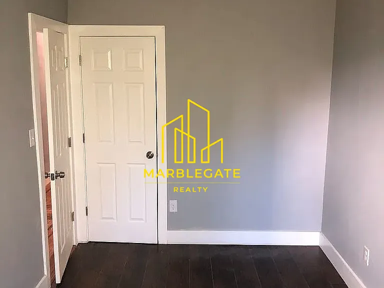 901 Bergen St #11B — Photo 4