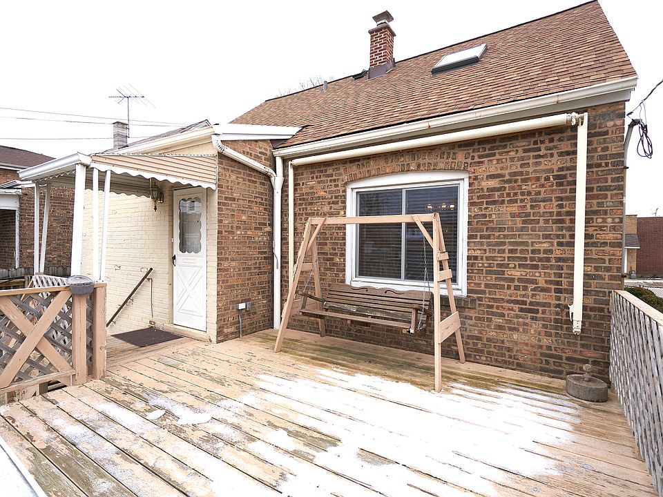 2nd image of 7222 W 59th St