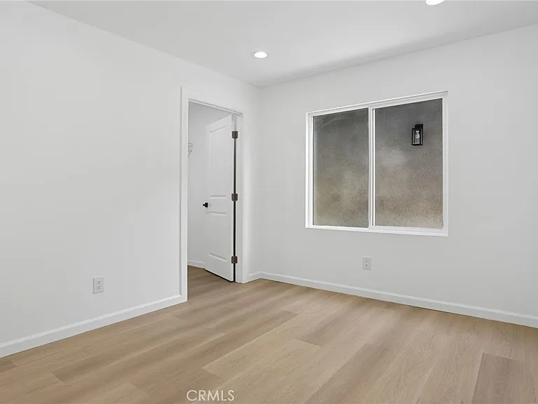 4747 Pixie Ave — Photo 11