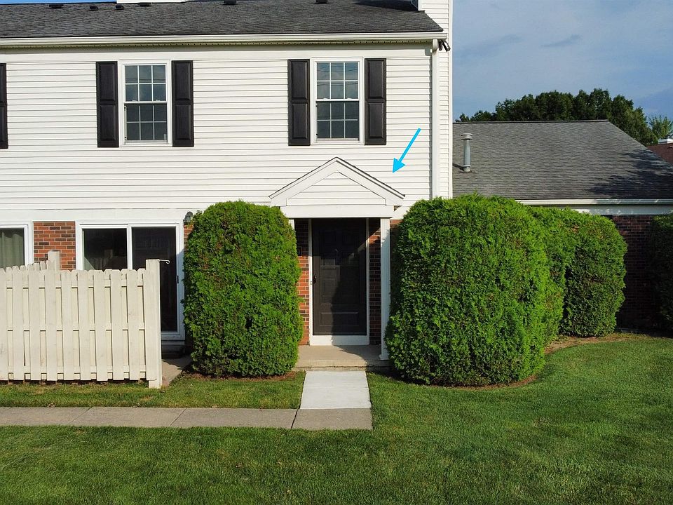 1st image of 15739 Charleston Dr