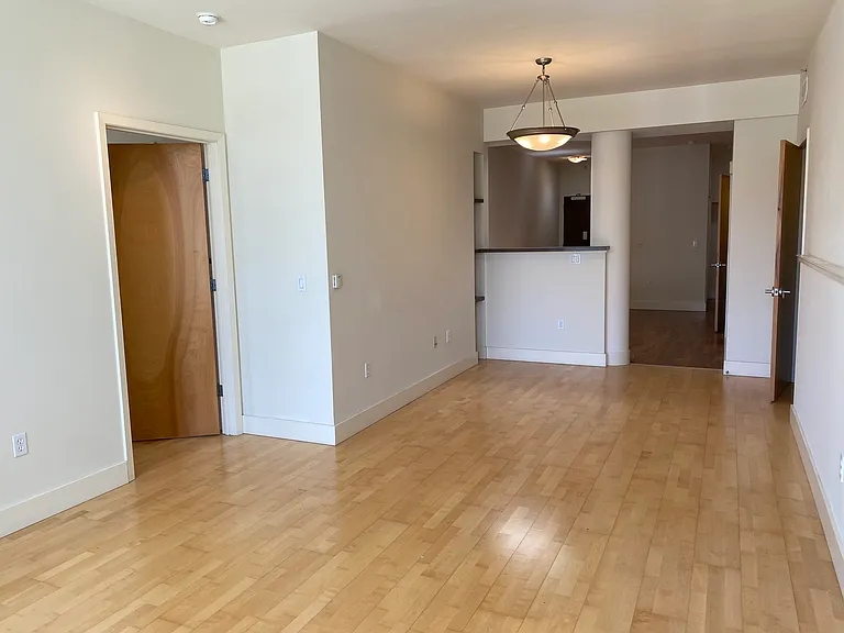 1630 California Street — Photo 15