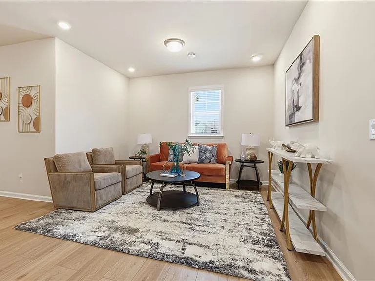 8820 Shipton Circle Ball — Photo 22