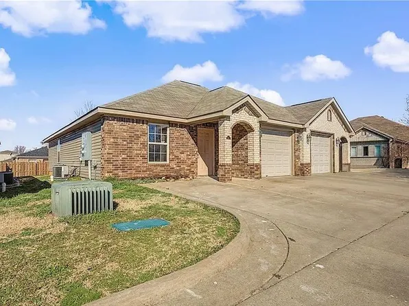 3306 SW Victoria Pl Unit E, Bentonville, AR 72712