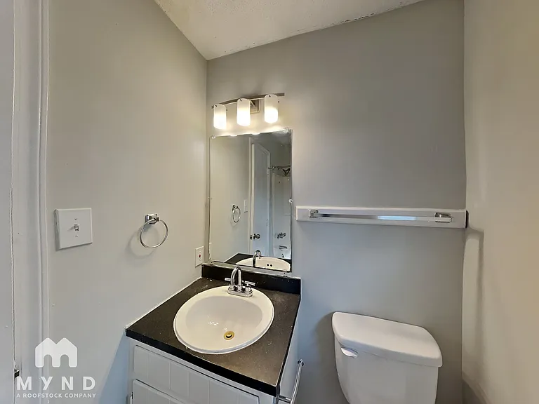1505 Gorman St #E — Photo 12