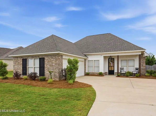 235 E Buttonwood Ln, Canton, MS 39046