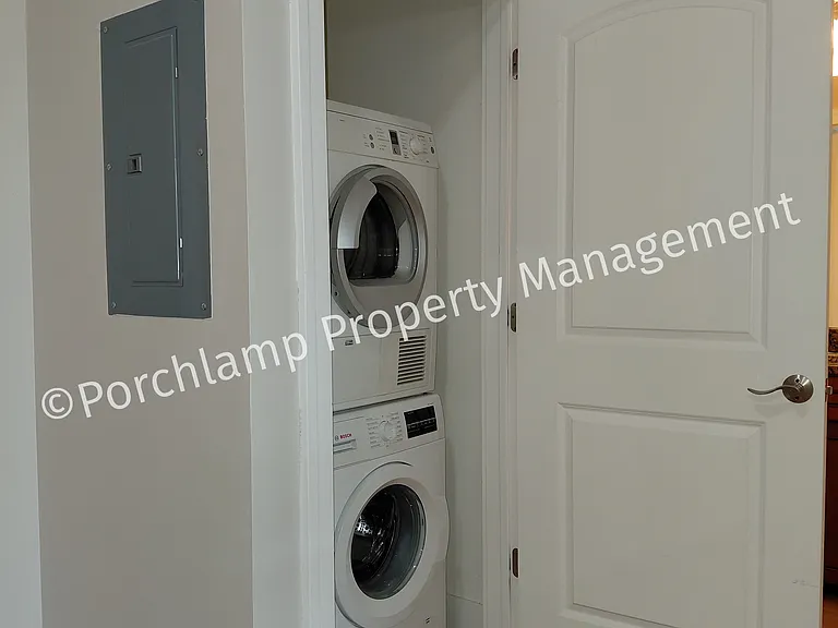 430 Union Ave NE #211 — Photo 10