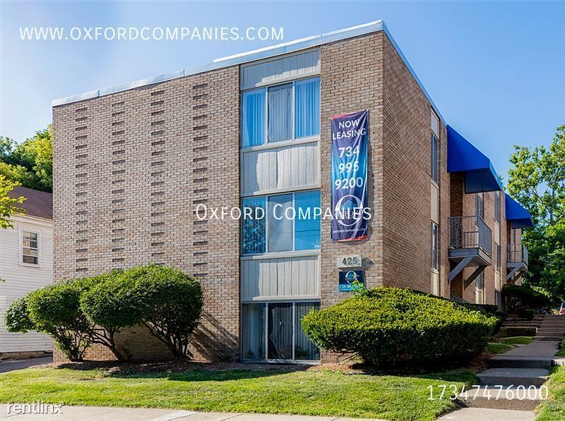 1st image of 425 Hill St APT 301