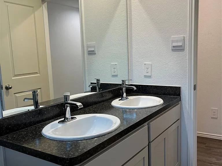 24203 Saddlestone Green Dr — Photo 13