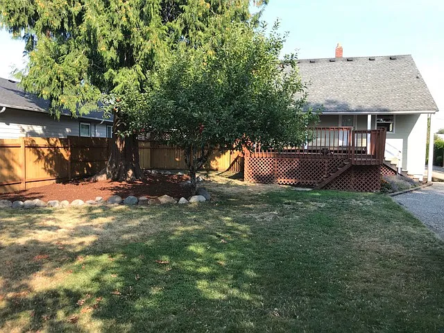 3 bed, 1100 sqft, $2,700 — Photo 4
