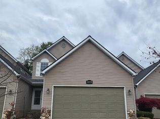 5028 Clintonville Pines Dr, Clarkston, MI 48346