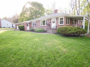 33 Halter Rd, Glenmont, NY 12077