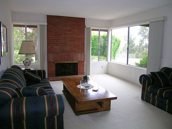 4th image of 13893 Paseo Cardiel