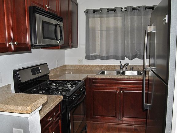 5th image of 21400 Burbank Blvd APT 309